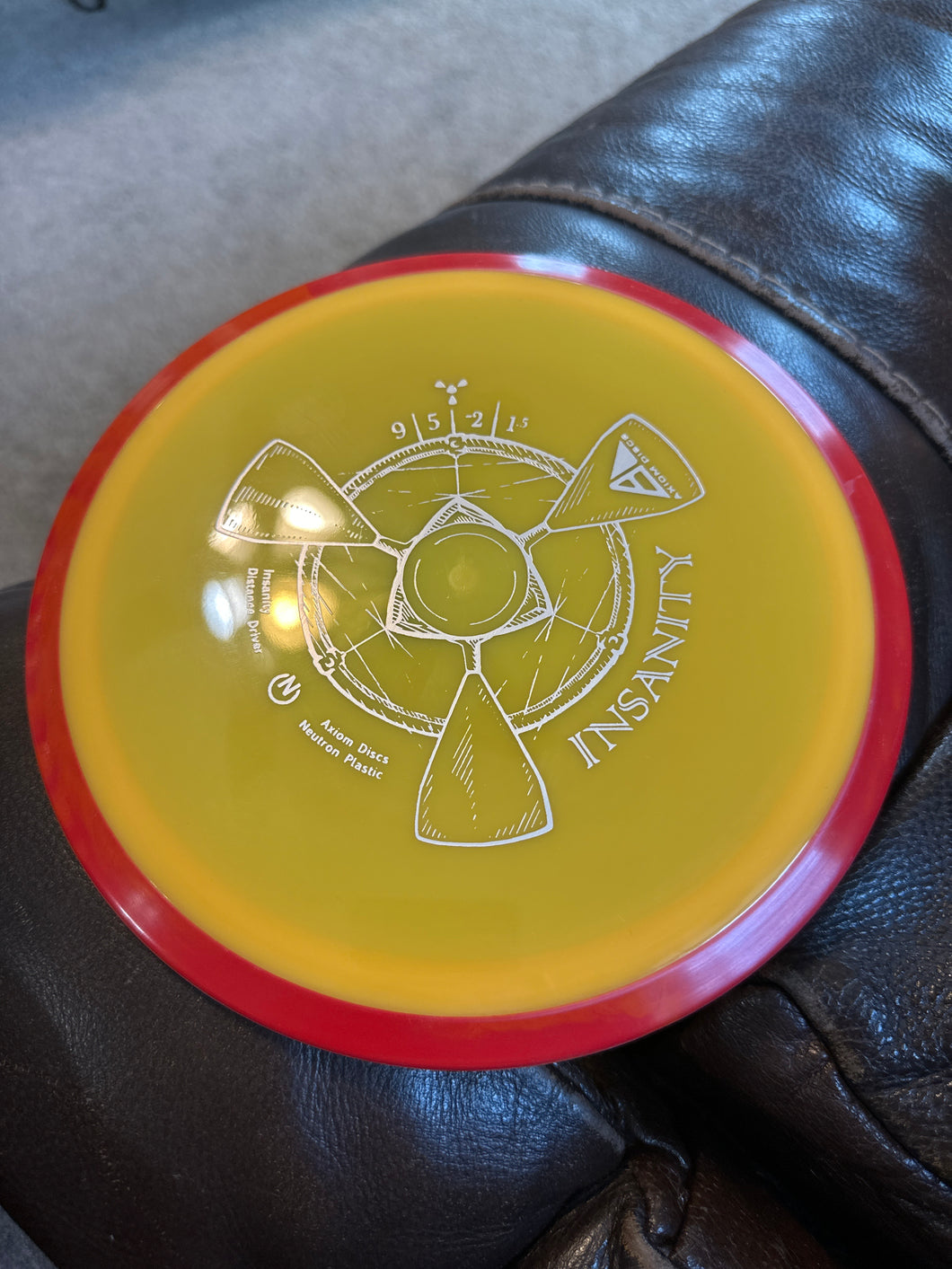Axiom Discs Insanity Control Driver 172yellow w red rim