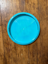 Load image into Gallery viewer, Discraft 6 claw Malta Midrange teal
